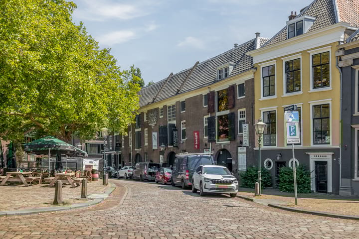 Houttuinen 32-B, Dordrecht