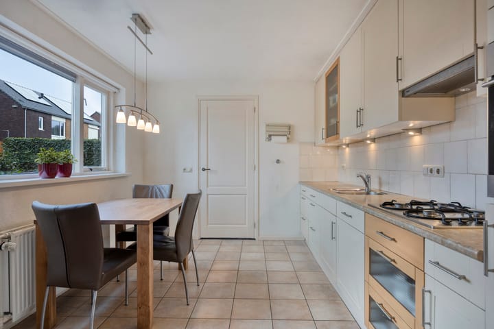 Foto 12 van Papaverstraat 50