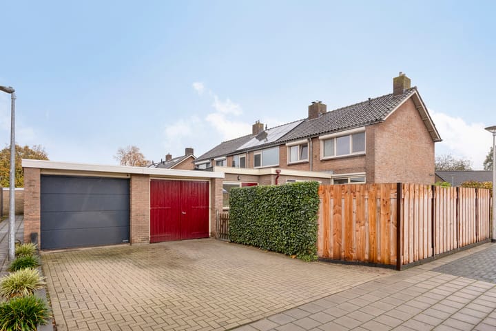 Foto 28 van Papaverstraat 50