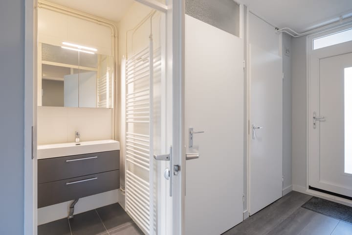 Photo 11 of Arthur van Schendelplein 33