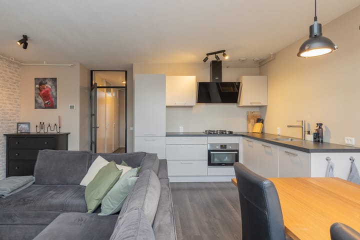 Photo 20 of Arthur van Schendelplein 33