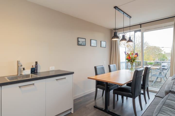 Photo 22 of Arthur van Schendelplein 33