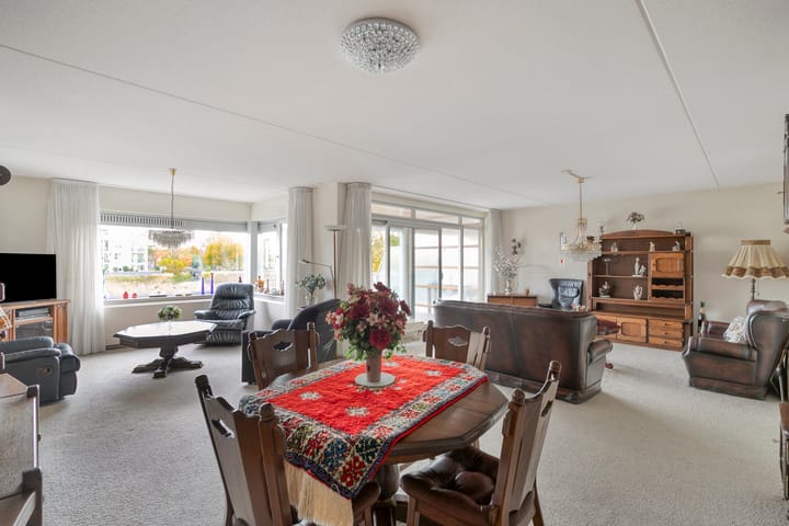 Foto 4 van Binnenweg 30-8