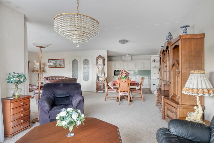 Foto 11 van Binnenweg 30-8