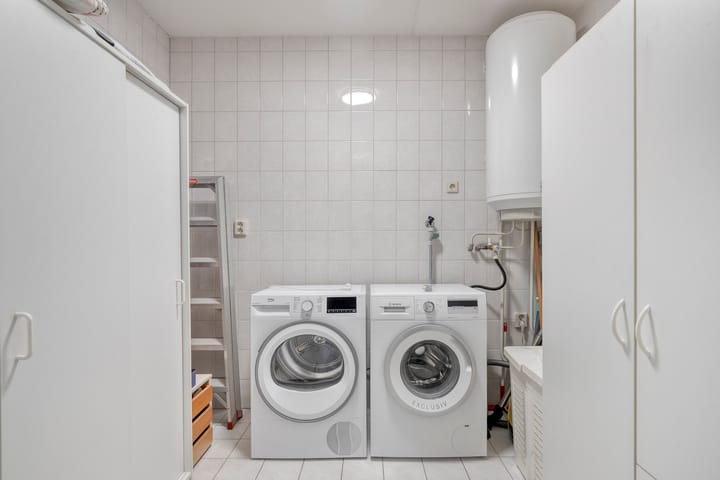 Foto 24 van Binnenweg 30-8