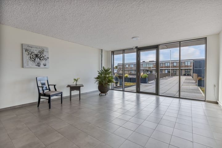 Photo 33 of De Boei 17