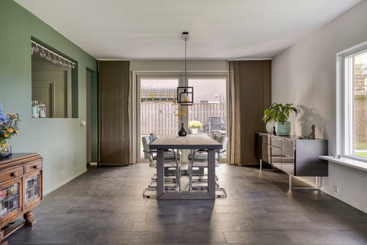 Foto 17 van Burgemeester van Kuikstraat 2