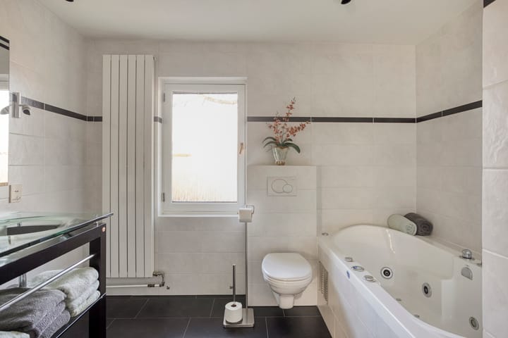 Foto 25 van Burgemeester van Kuikstraat 2