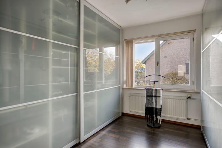 Foto 28 van Burgemeester van Kuikstraat 2