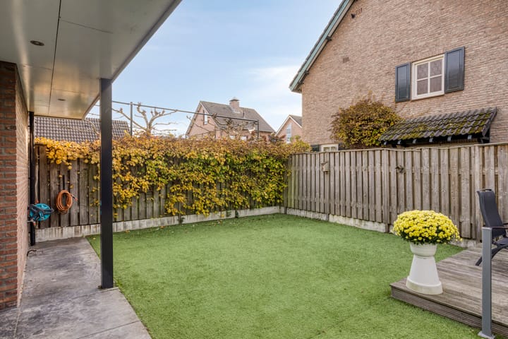 Foto 36 van Burgemeester van Kuikstraat 2