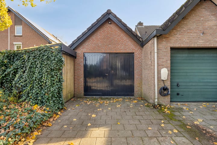 Foto 43 van Burgemeester van Kuikstraat 2