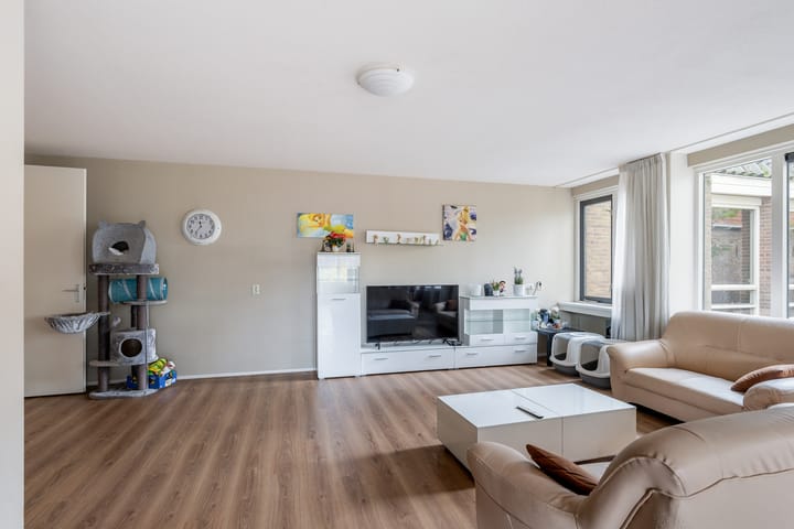 Photo 12 of Blauwstraat 19