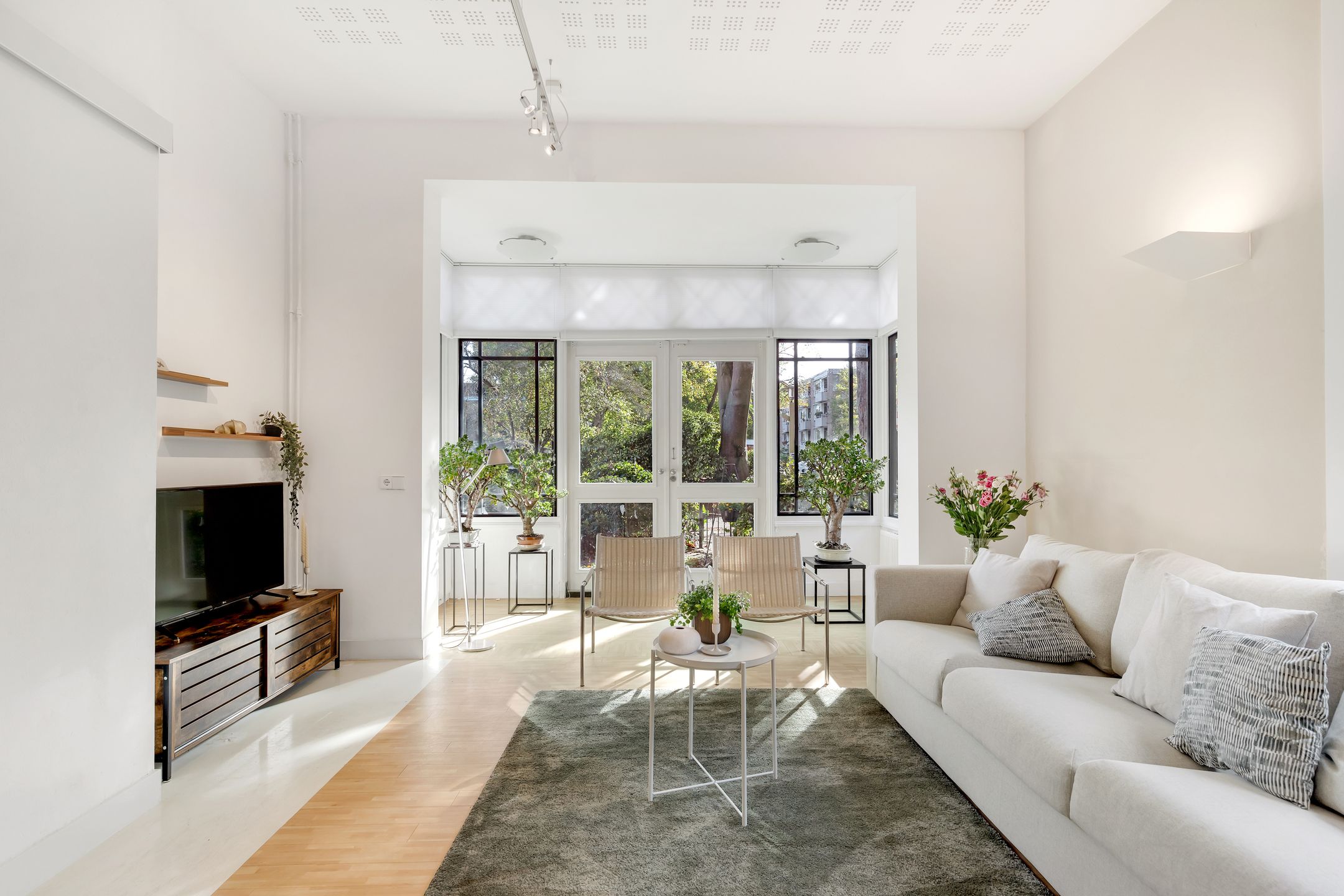 Photo 6 of Vondellaan 8