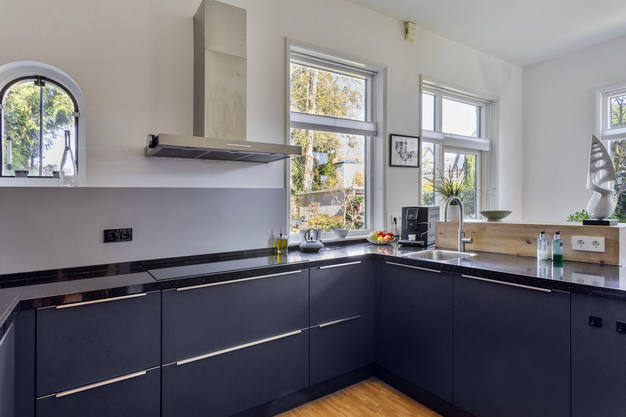 Photo 27 of Vondellaan 8