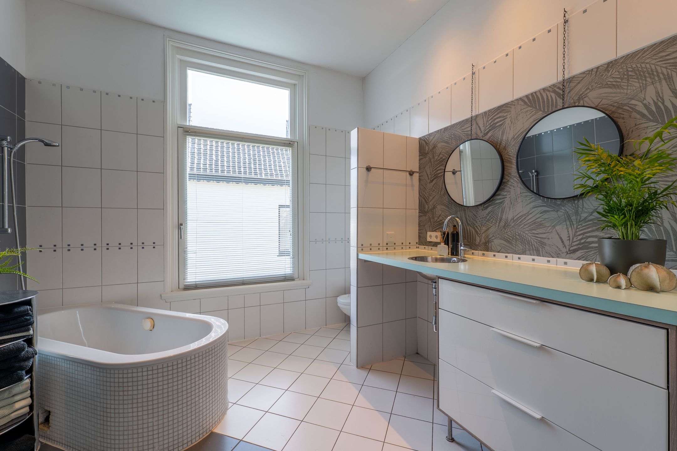 Photo 42 of Vondellaan 8