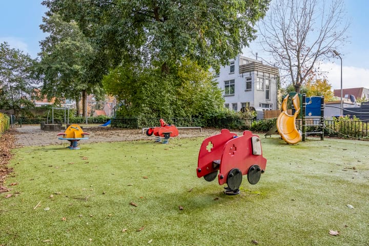 Photo 31 of P.C. Bothstraat 97