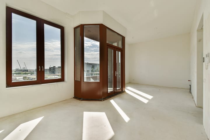 Foto 7 van Srefidensiplein 10