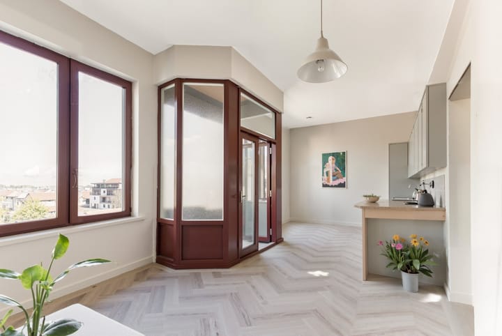 Foto 10 van Srefidensiplein 10