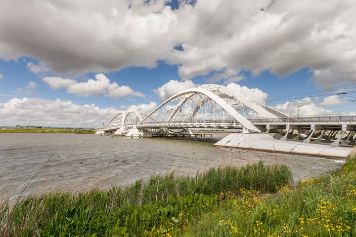 Foto 40 van Srefidensiplein 10