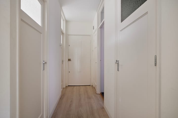 Photo 5 of Louis Chrispijnstraat 13-1