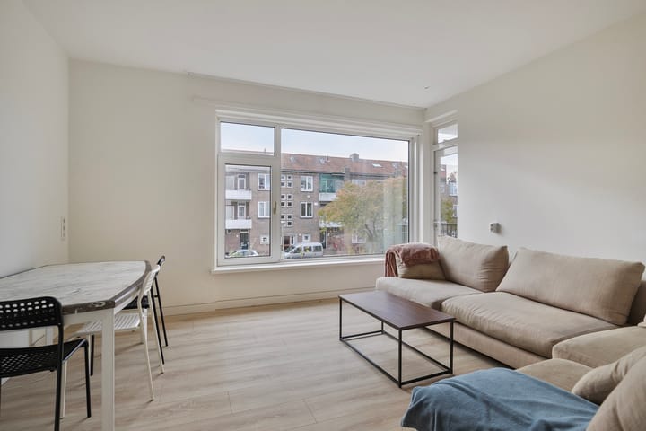 Photo 6 of Louis Chrispijnstraat 13-1