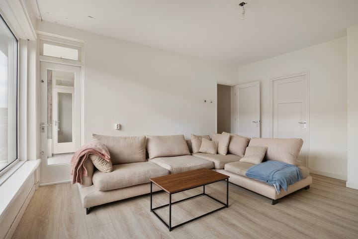 Photo 8 of Louis Chrispijnstraat 13-1