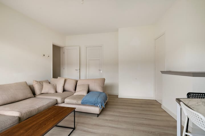 Photo 9 of Louis Chrispijnstraat 13-1