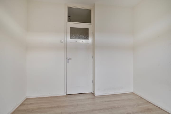 Photo 13 of Louis Chrispijnstraat 13-1