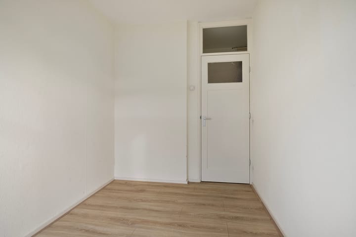 Photo 15 of Louis Chrispijnstraat 13-1