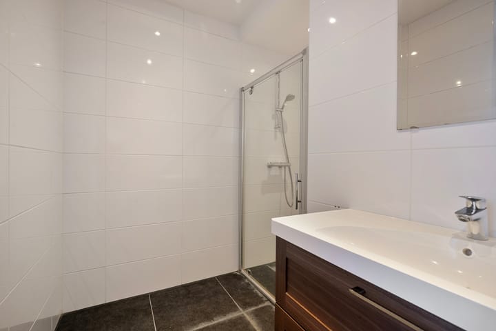 Photo 17 of Louis Chrispijnstraat 13-1