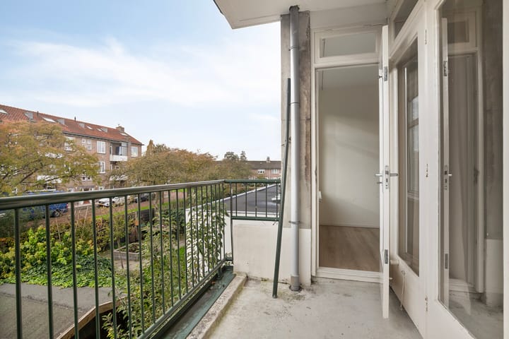 Photo 21 of Louis Chrispijnstraat 13-1