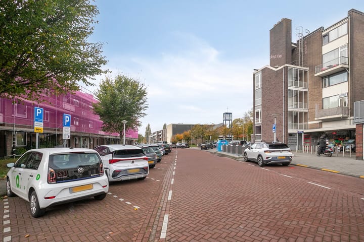 Photo 24 of Louis Chrispijnstraat 13-1