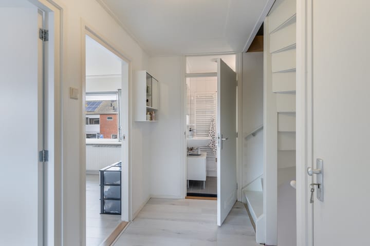 Photo 14 of President Kennedystraat 13