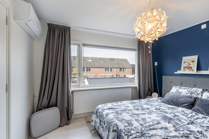 Photo 17 of President Kennedystraat 13