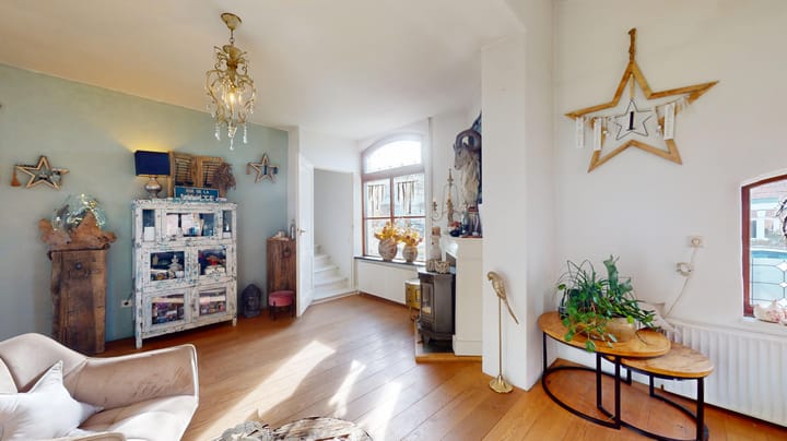 Photo 12 of Zuid-Ooststraat 4