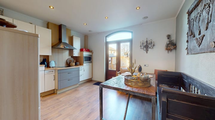 Photo 16 of Zuid-Ooststraat 4