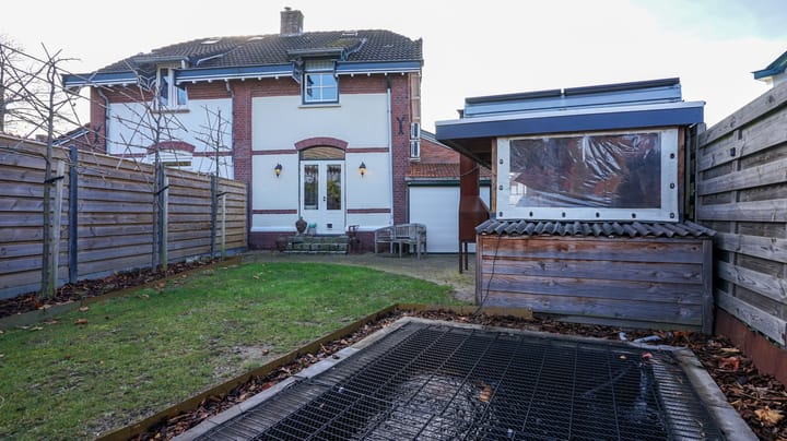 Photo 28 of Zuid-Ooststraat 4