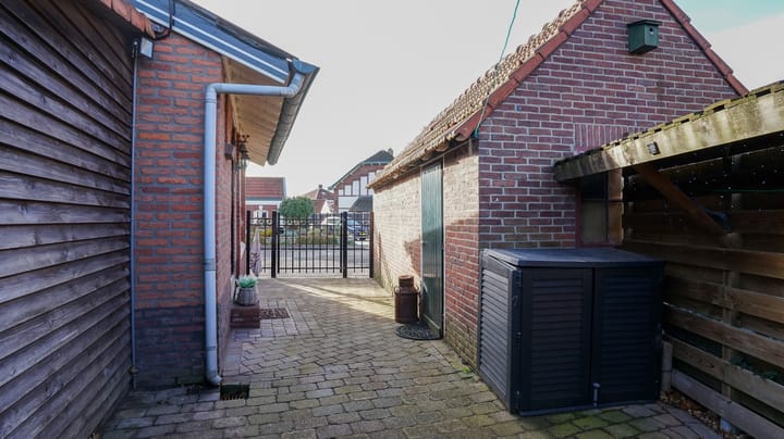 Photo 31 of Zuid-Ooststraat 4