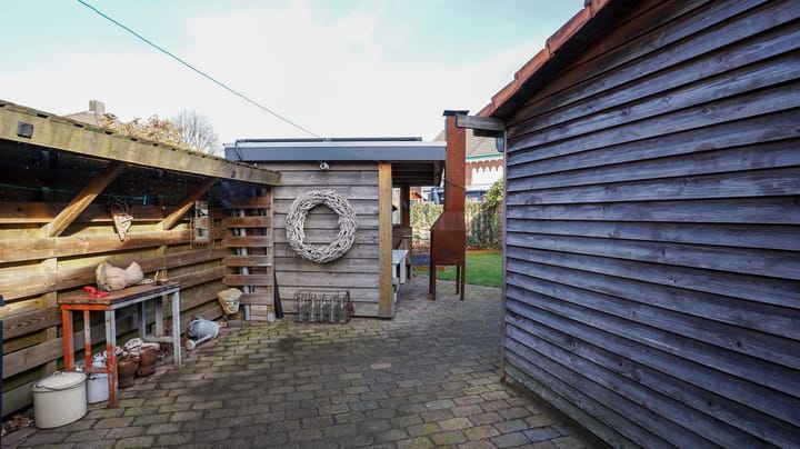 Photo 32 of Zuid-Ooststraat 4