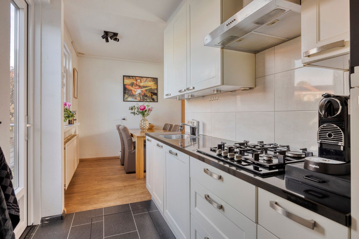 Photo 10 of L.H. Pottstraat 11