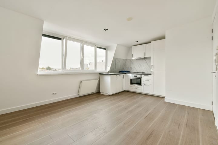 Foto 11 van Generaal Cronjéstraat 101