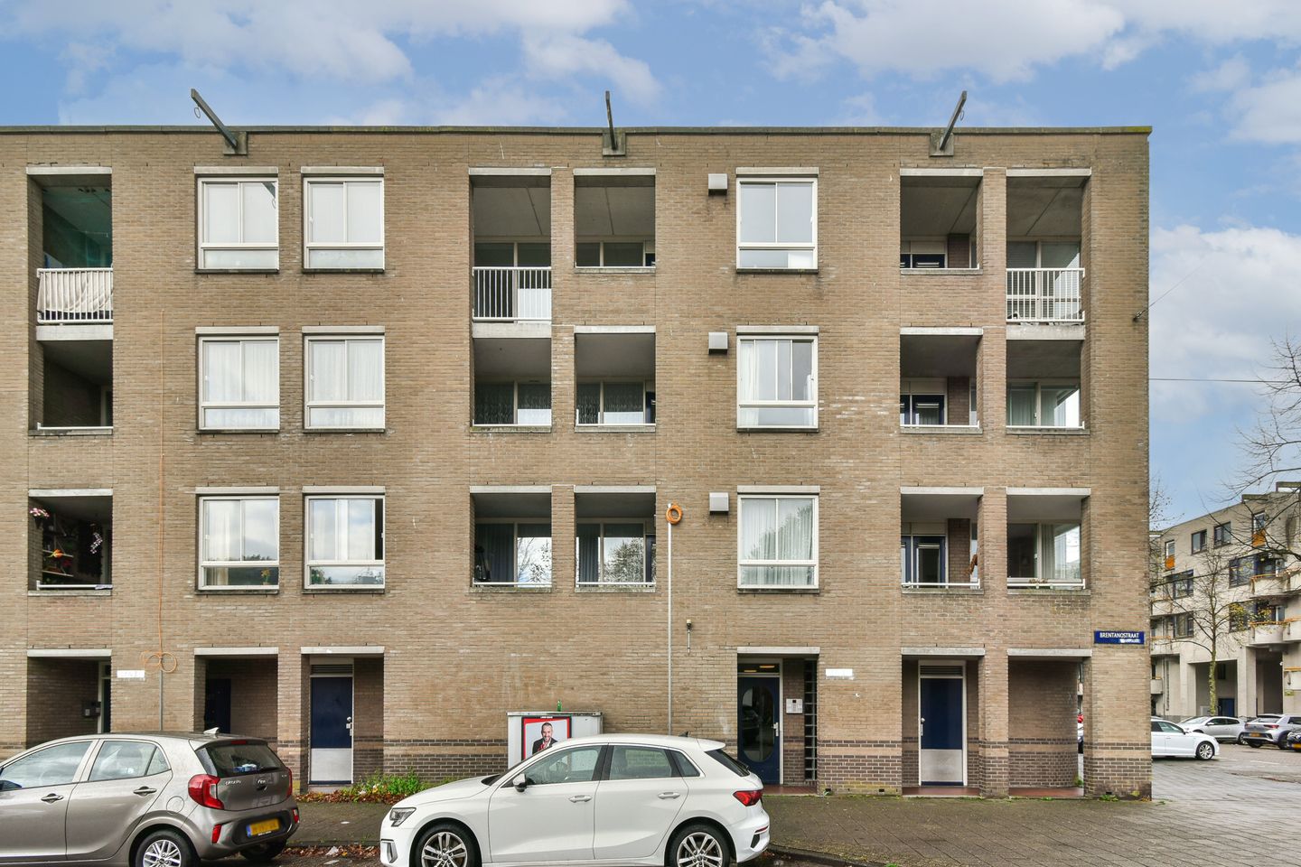 Foto 1 van Brentanostraat 16