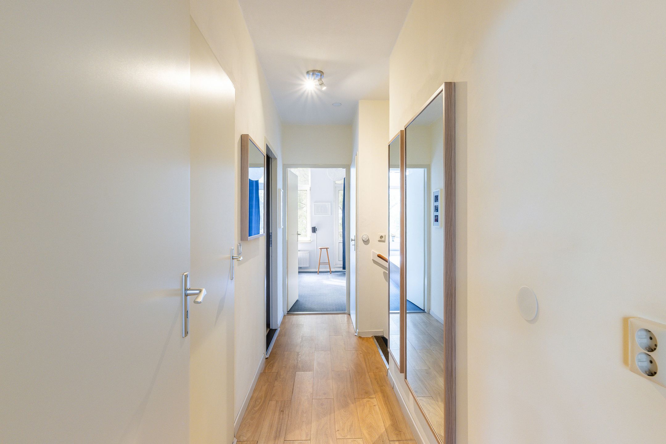 Foto 24 van Mathenesserdijk 299-A