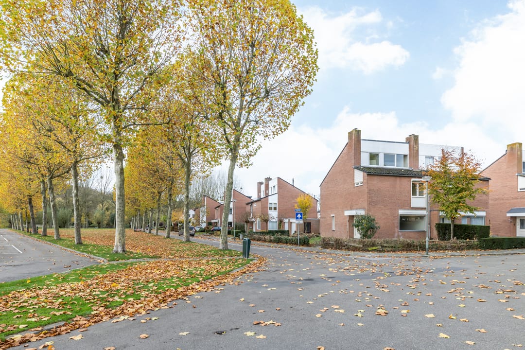 Photo 2 of Prinses Christinalaan 14