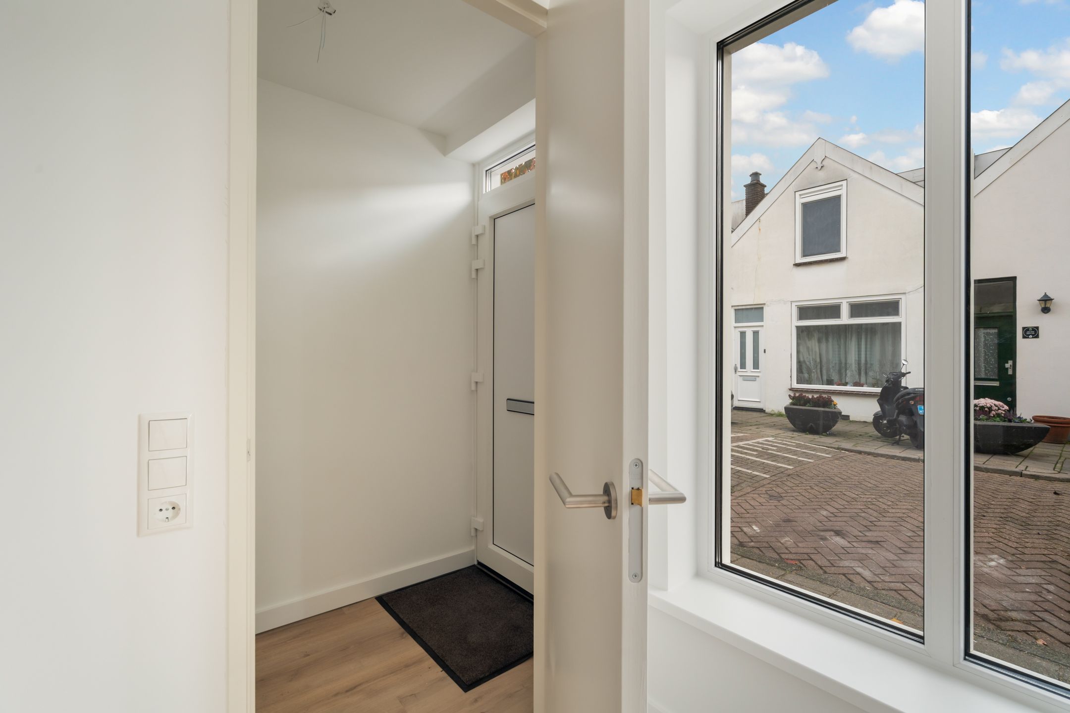 Foto 6 van Middelharnissestraat 16