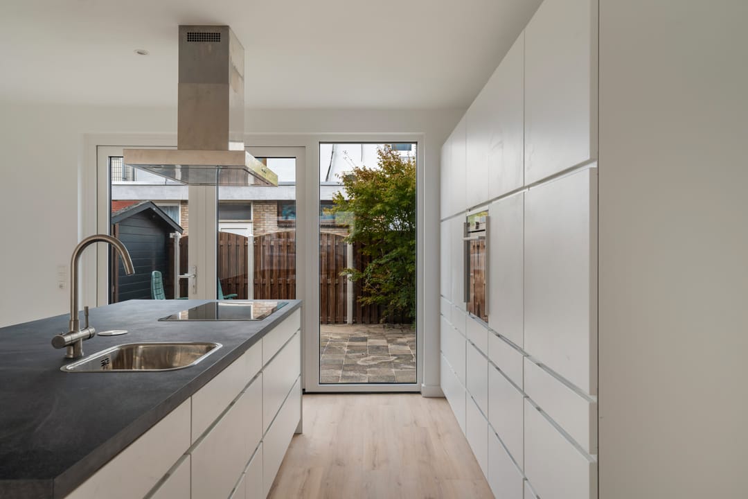 Foto 17 van Middelharnissestraat 16