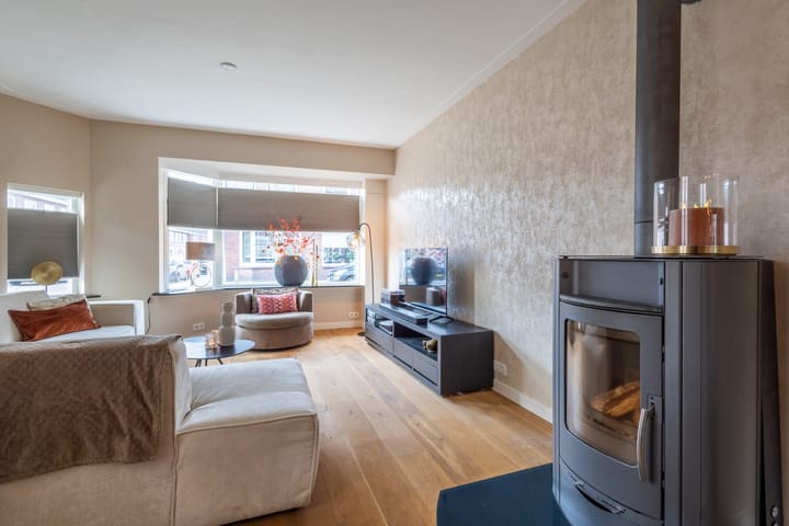 Photo 4 of Van den Boschstraat 17