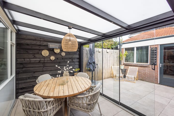 Photo 22 of Van den Boschstraat 17