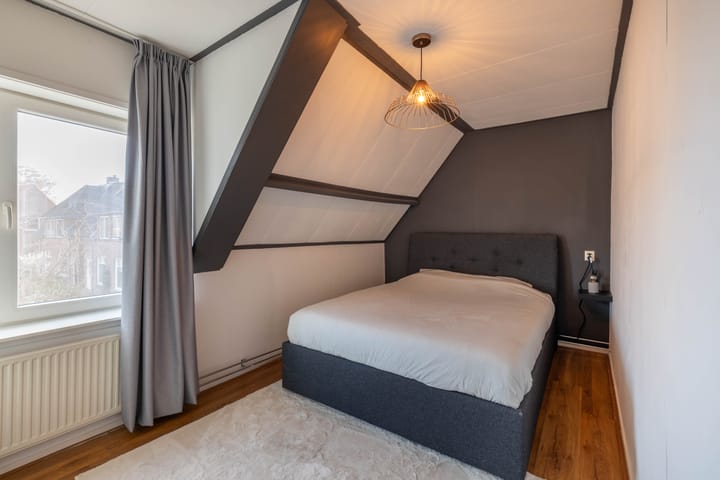 Photo 13 of Zwanebloemstraat 81