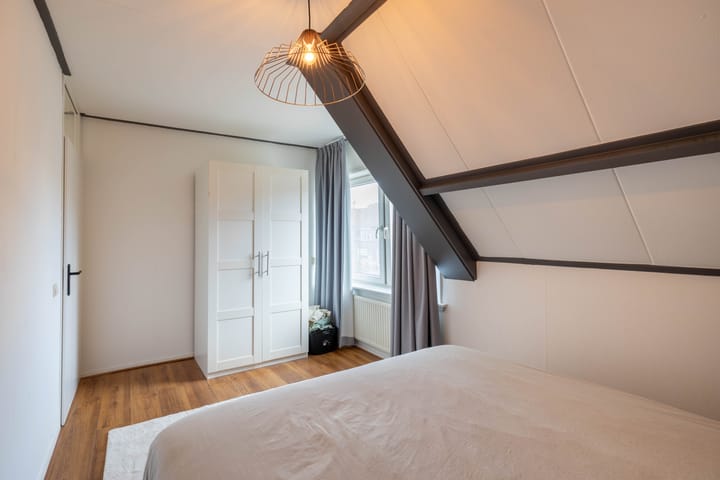 Photo 14 of Zwanebloemstraat 81